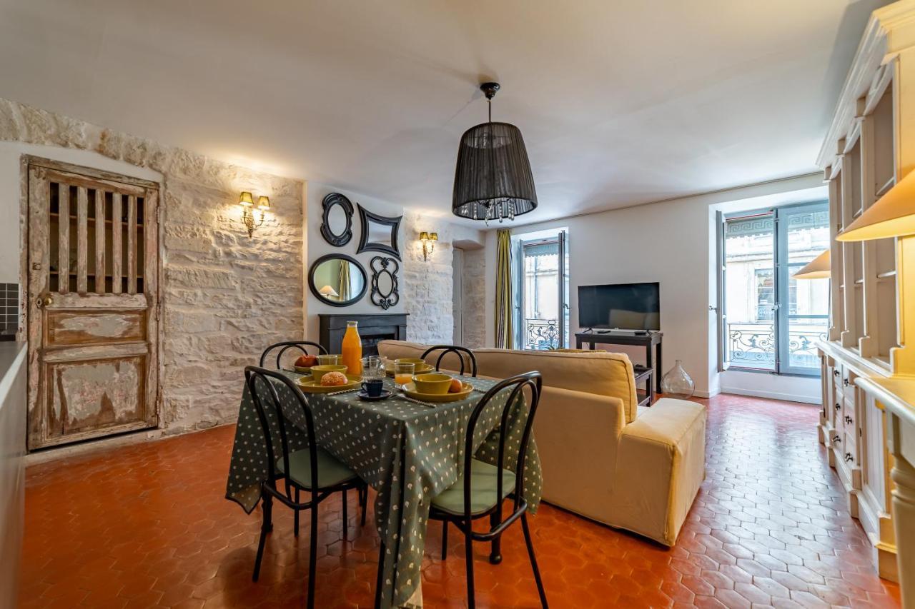 L'Envoutement Provencal Au Coeur De L'Ecusson - Une Nuit A Nimes Luaran gambar